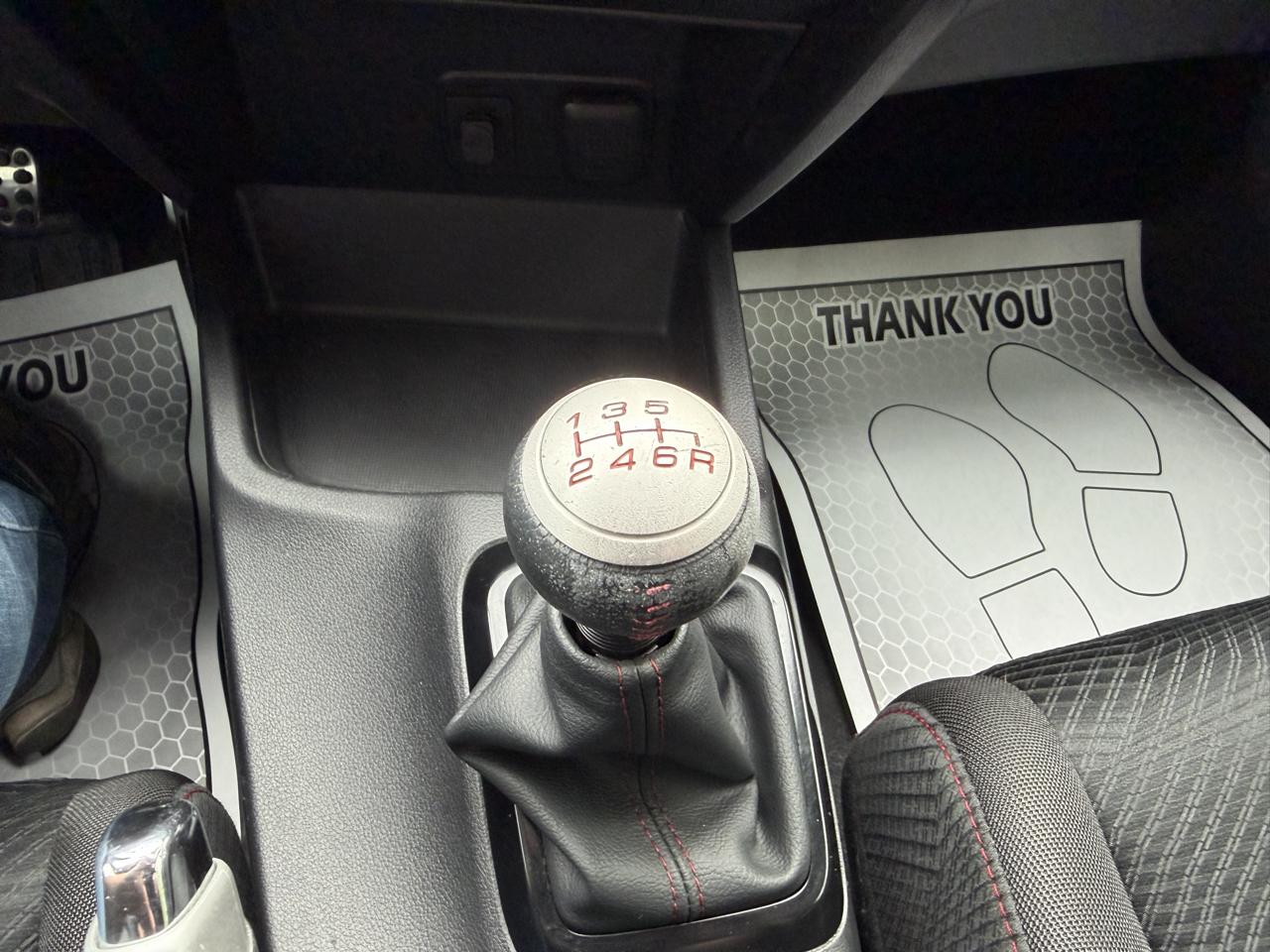 Honda Civic Si Sedan 6-Speed MT 2012