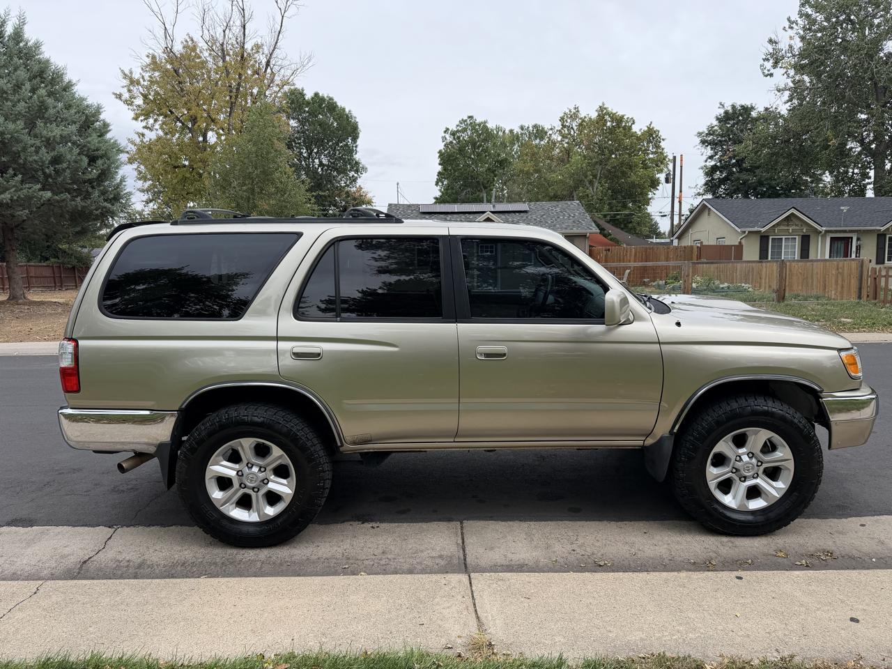 Toyota 4Runner SR5 4WD 2002