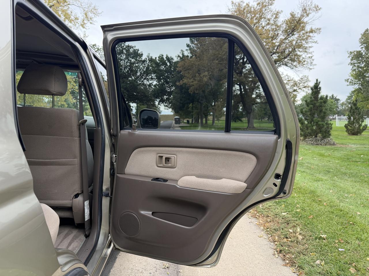 Toyota 4Runner SR5 4WD 2002