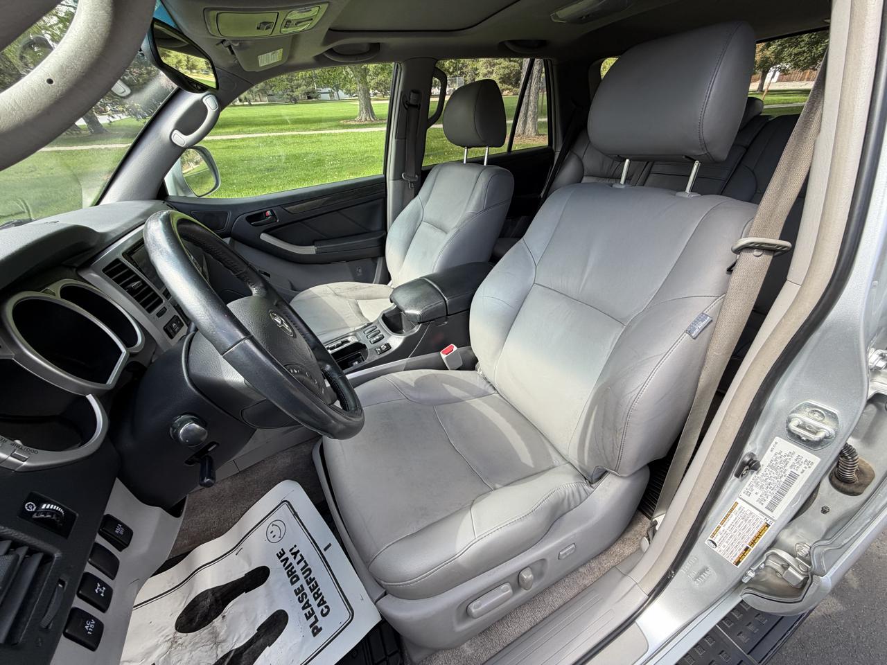Toyota 4Runner Limited V8 4WD 2005