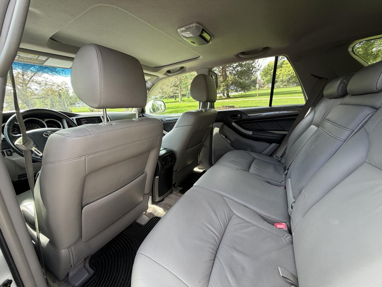 Toyota 4Runner Limited V8 4WD 2005
