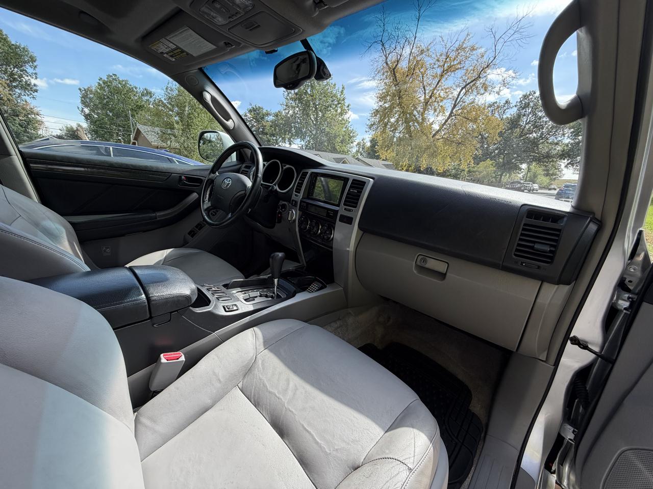 Toyota 4Runner Limited V8 4WD 2005