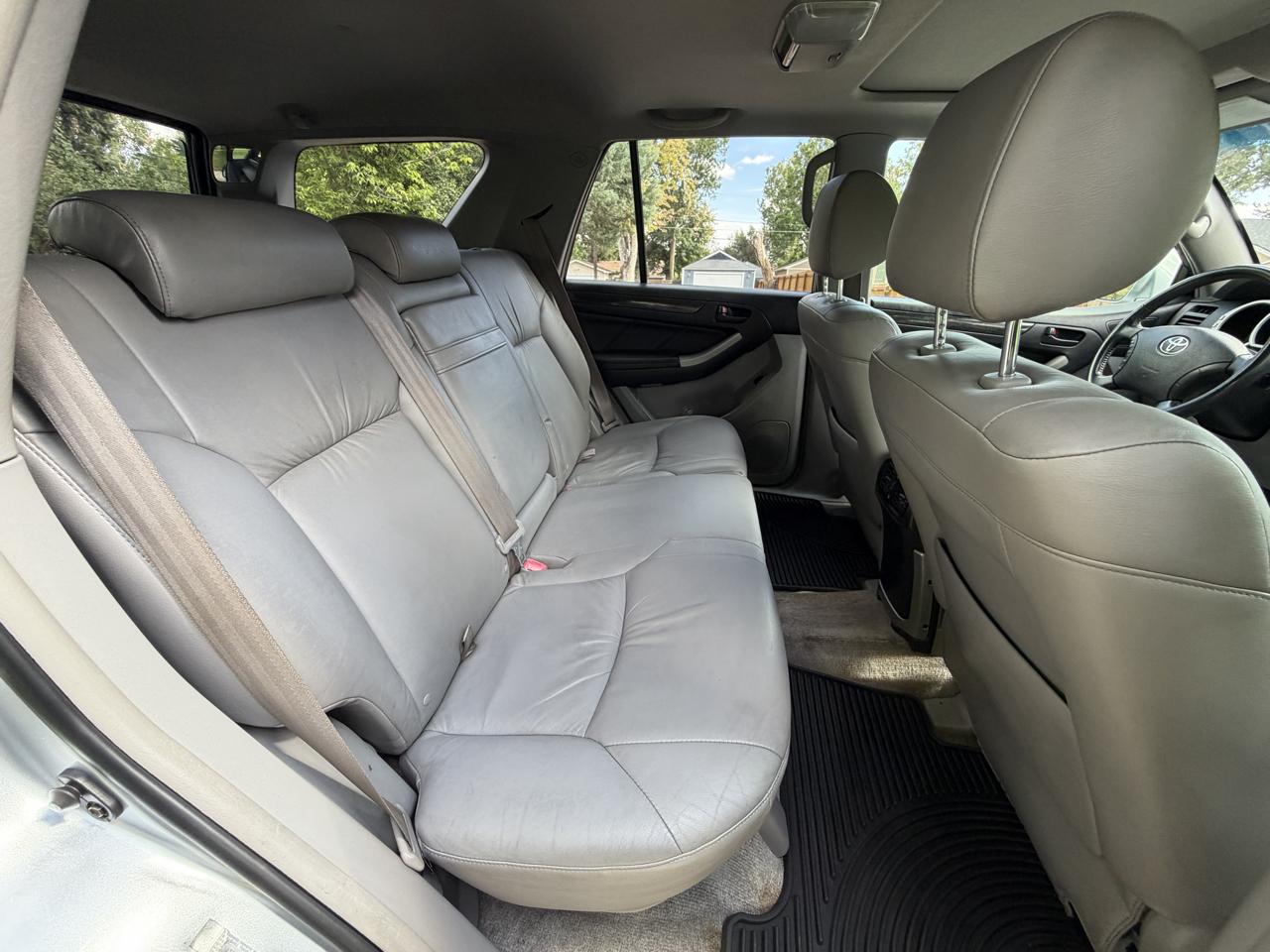 Toyota 4Runner Limited V8 4WD 2005