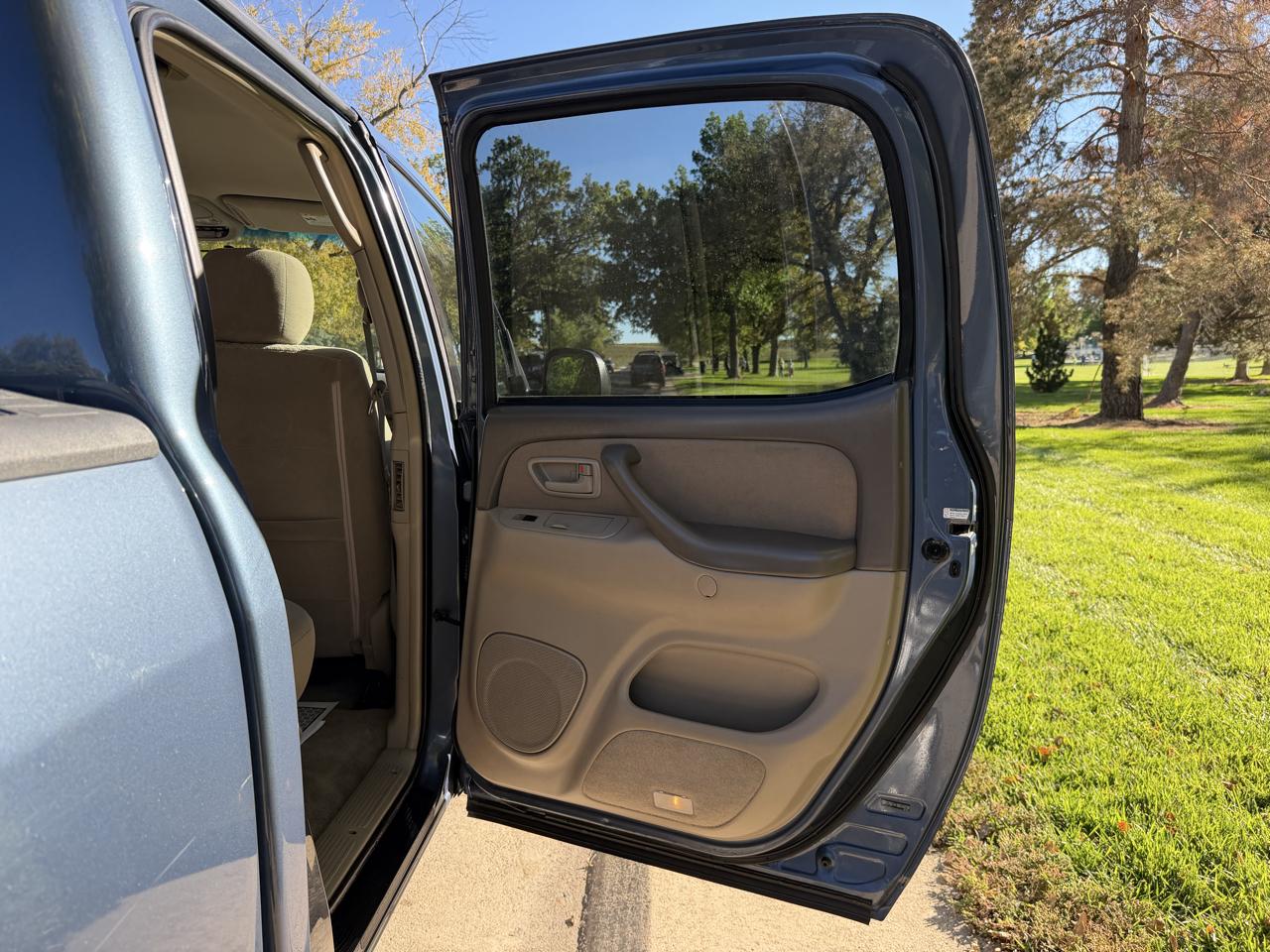 Toyota Tundra SR5 Double Cab 4WD 2006