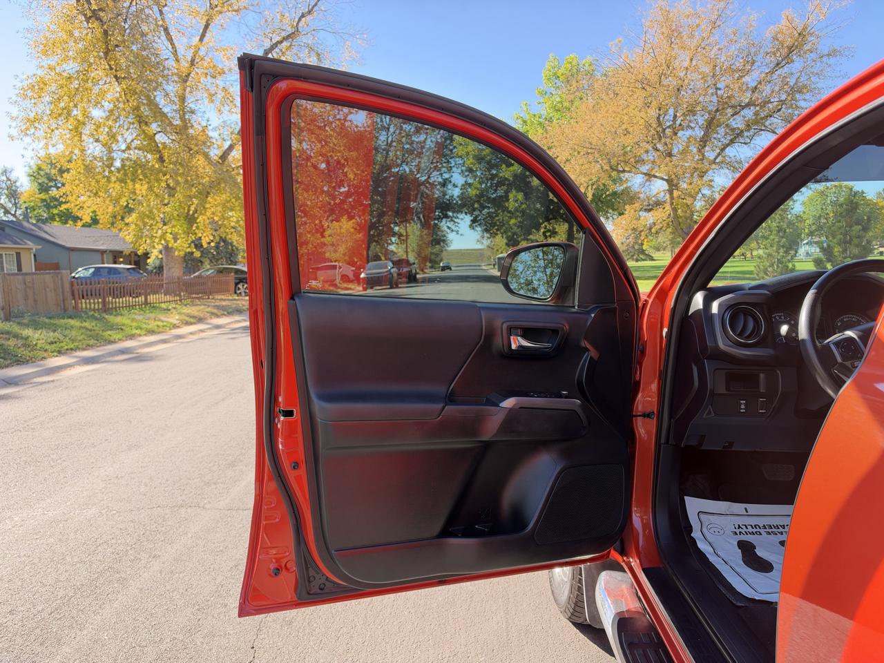 Toyota Tacoma SR5 Access Cab V6 6AT 4WD 2016