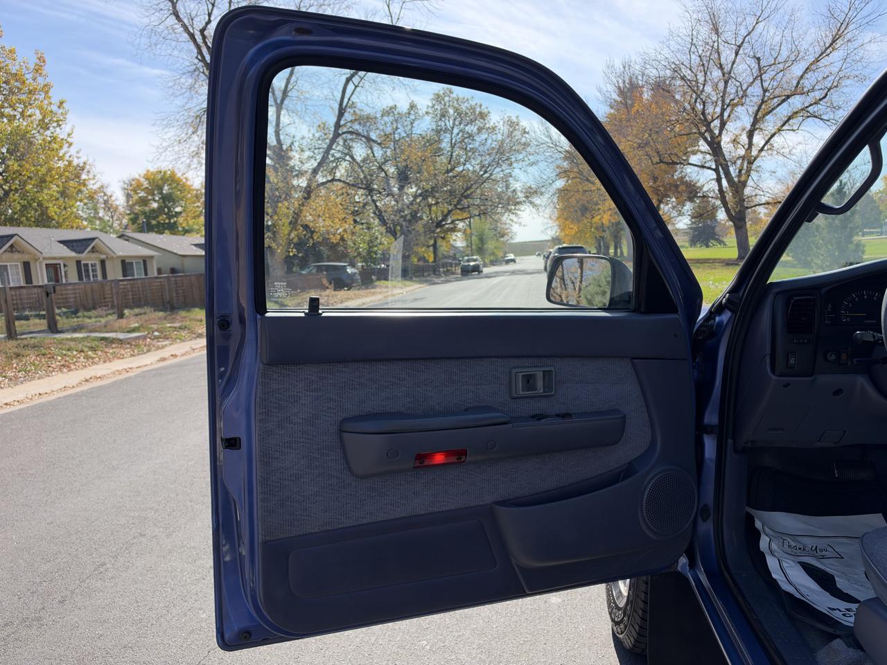 Toyota Tacoma Xtracab V6 4WD 1999