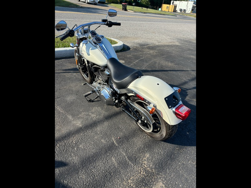 2018 Harley-Davidson FXLR 