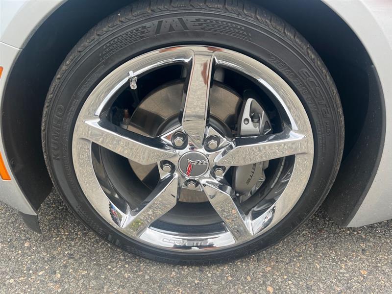 2015 Chevrolet Corvette Stingray 2LT photo 6