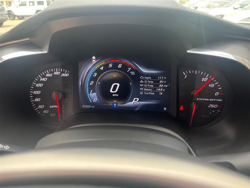2015 Chevrolet Corvette Stingray 2LT photo 19