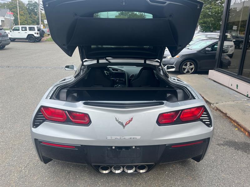 2015 Chevrolet Corvette Stingray 2LT photo 20