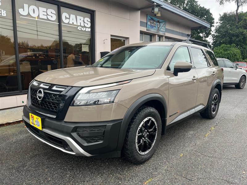 2023 Nissan Pathfinder SV photo 5