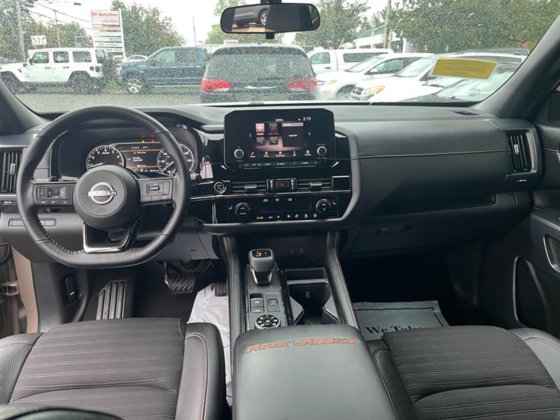 2023 Nissan Pathfinder SV photo 21