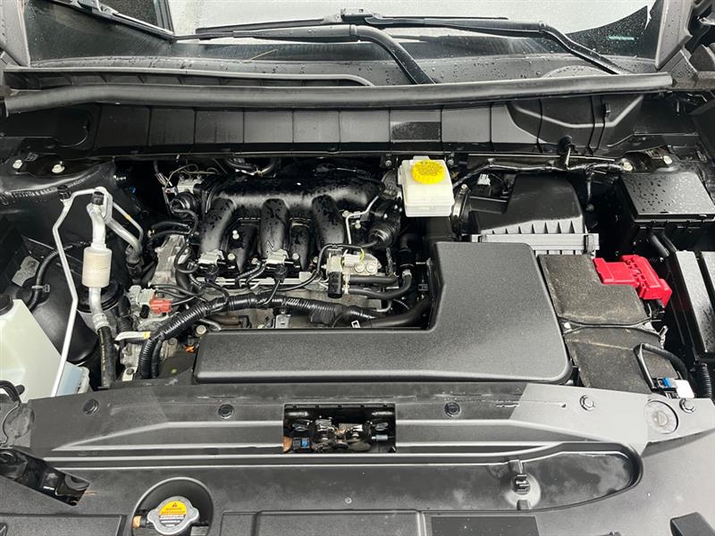 2023 Nissan Pathfinder SV photo 24