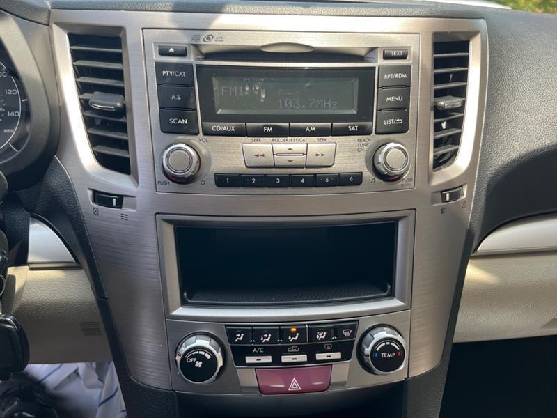 Subaru Legacy  2014