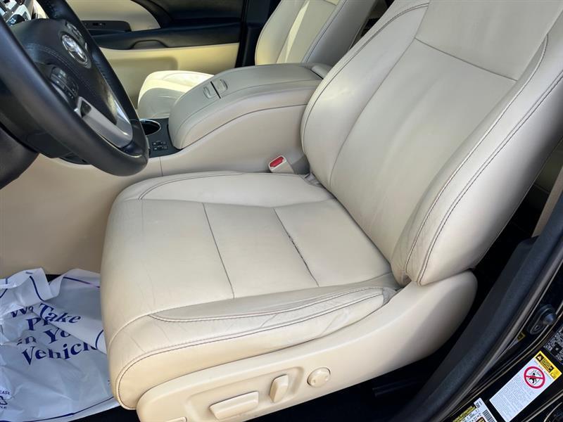 Toyota Highlander  2017