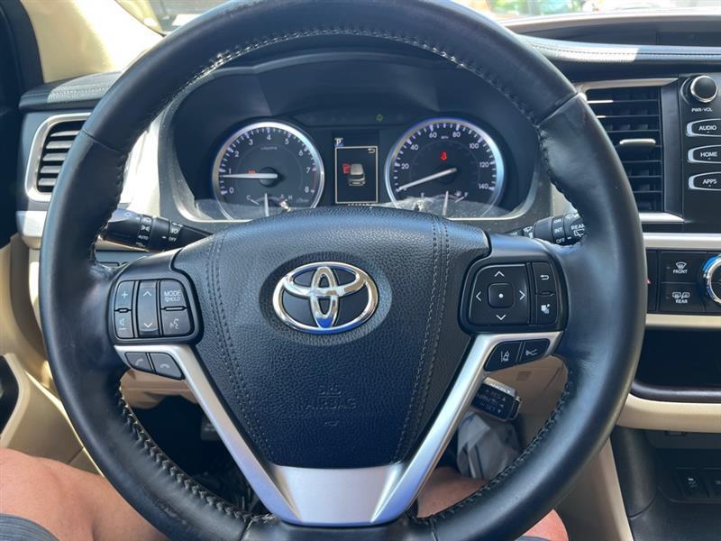 Toyota Highlander  2017