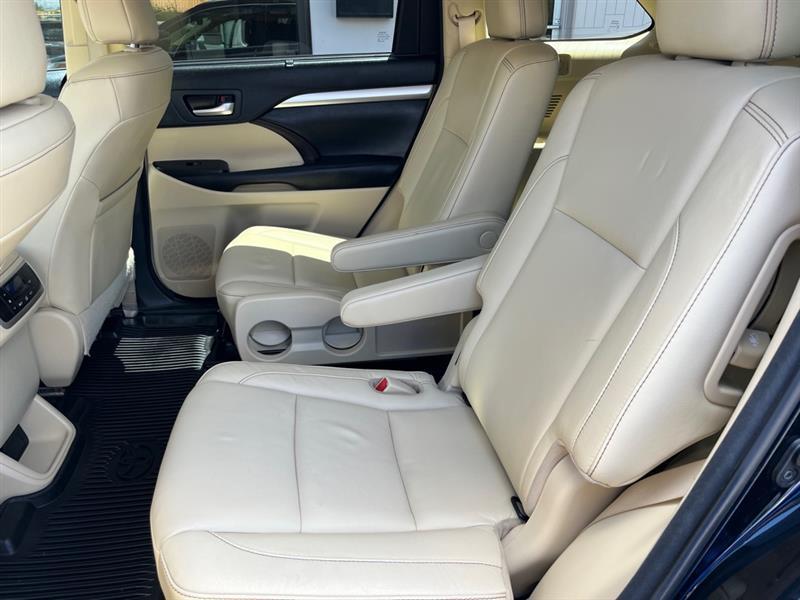Toyota Highlander  2017