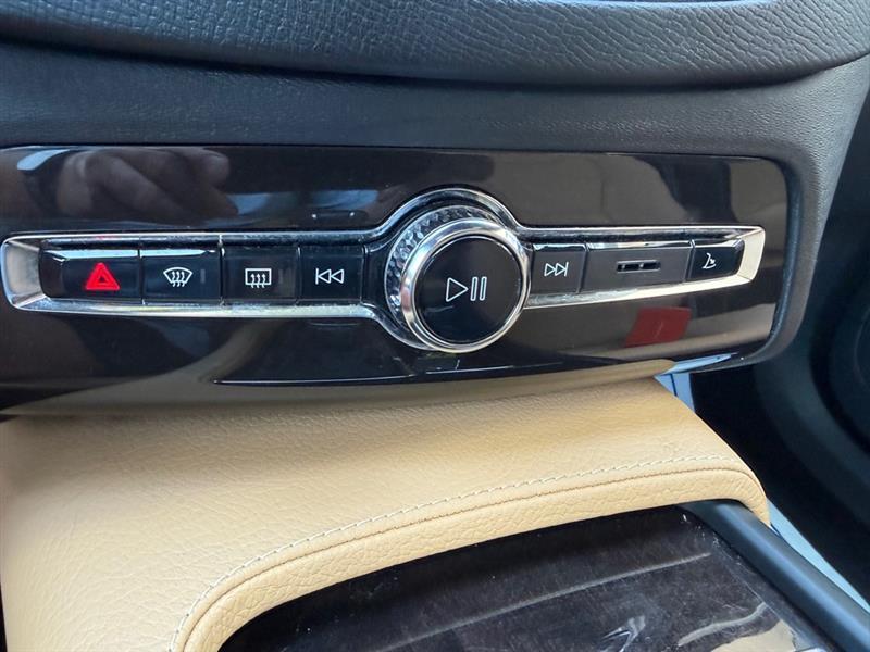 Volvo XC90  2018