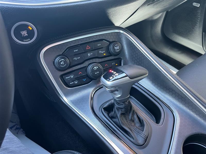 Dodge Challenger  2016