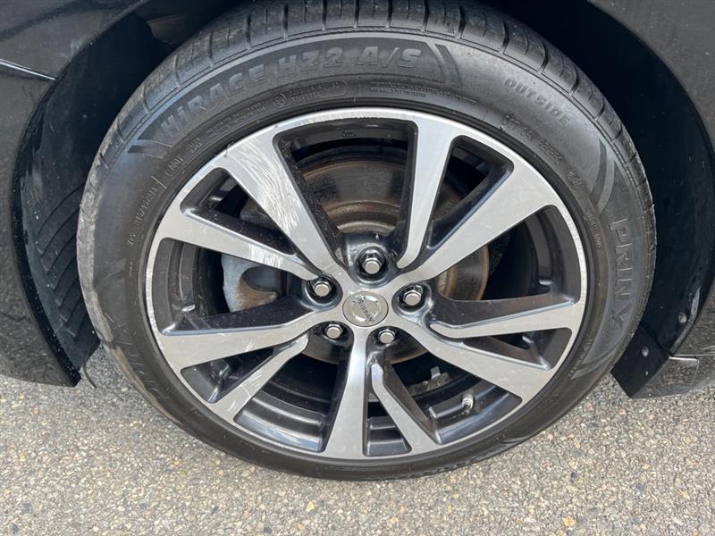 Nissan Maxima  2016