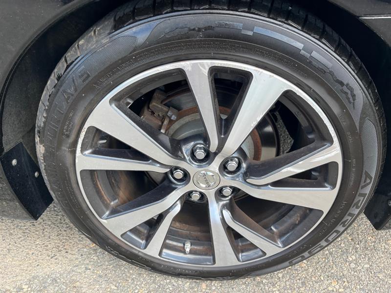 Nissan Maxima  2016