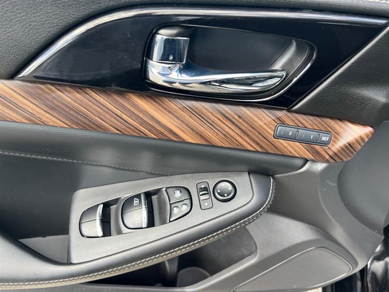 Nissan Maxima  2016