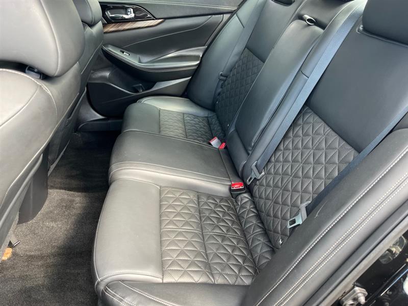 Nissan Maxima  2016