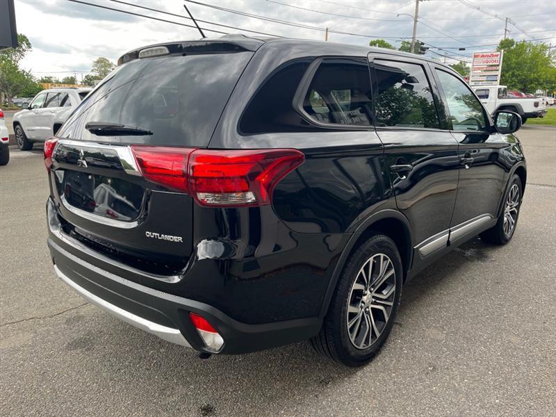 Mitsubishi Outlander  2016