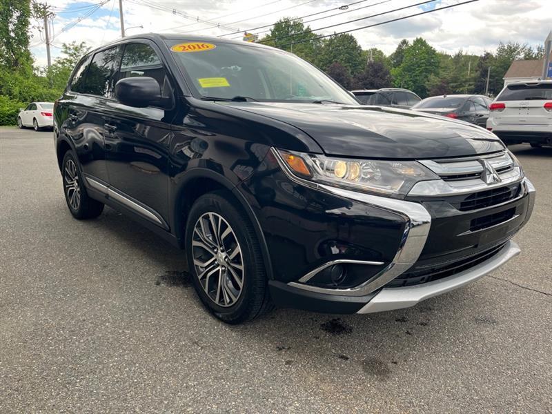 Mitsubishi Outlander  2016
