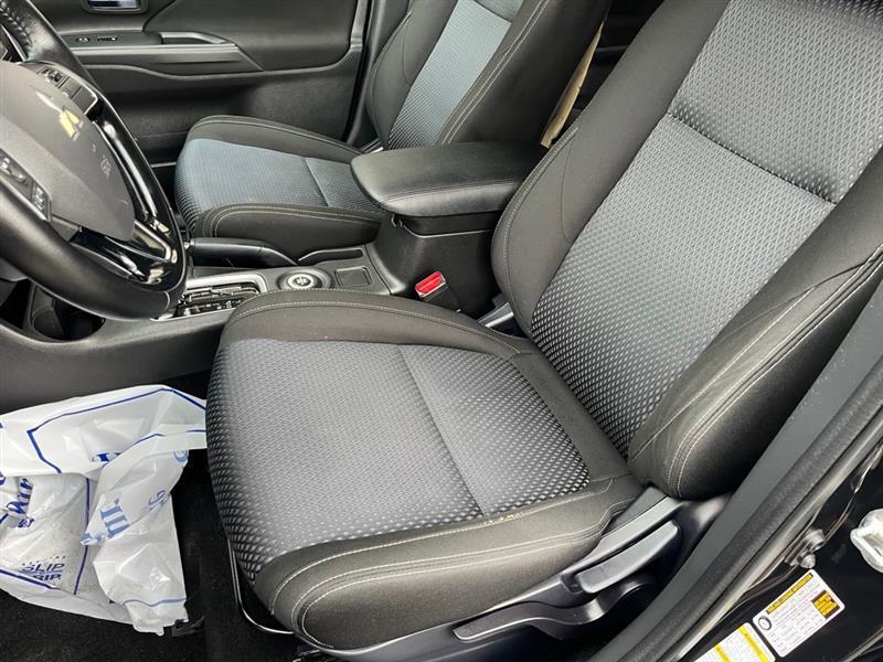 Mitsubishi Outlander  2016