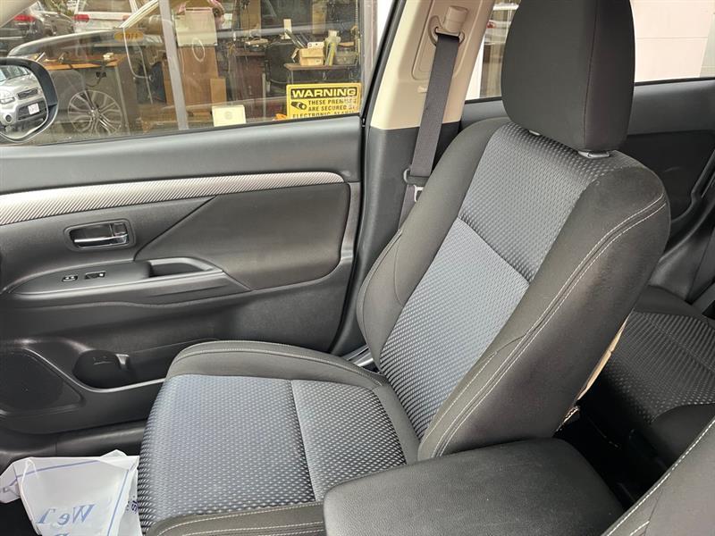 Mitsubishi Outlander  2016