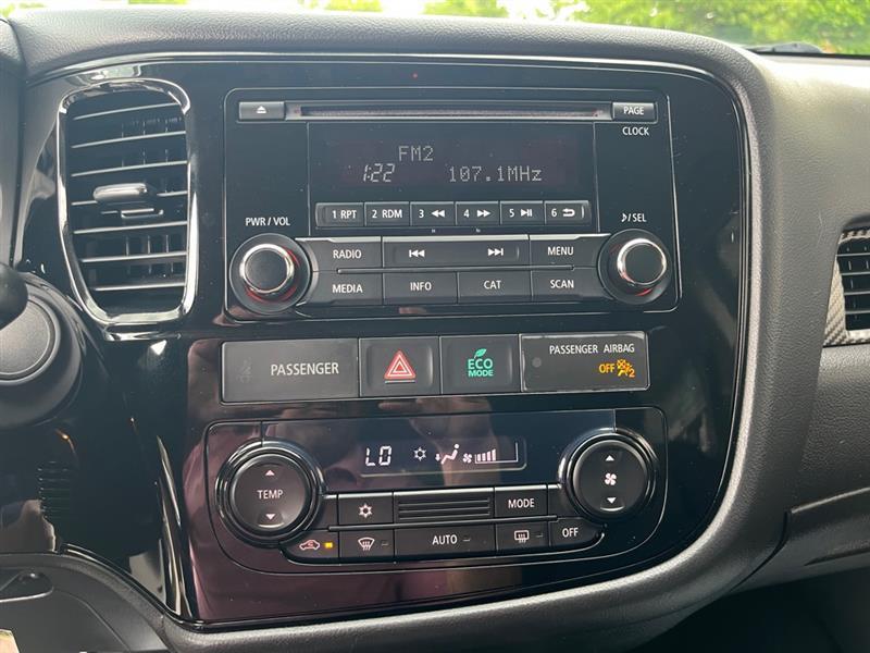 Mitsubishi Outlander  2016