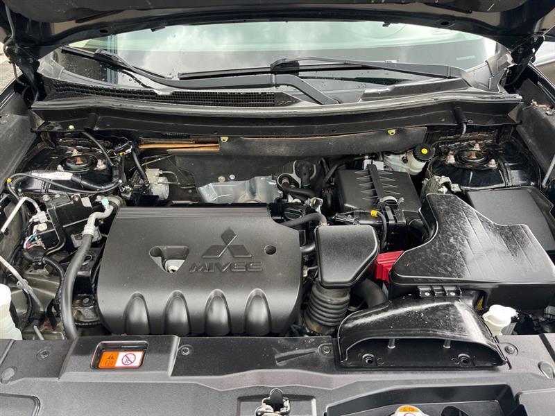 Mitsubishi Outlander  2016
