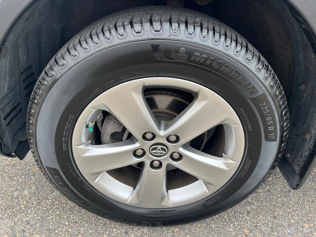 Toyota RAV4  2015