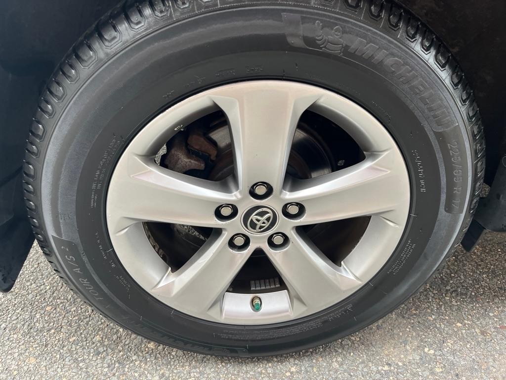 Toyota RAV4  2015