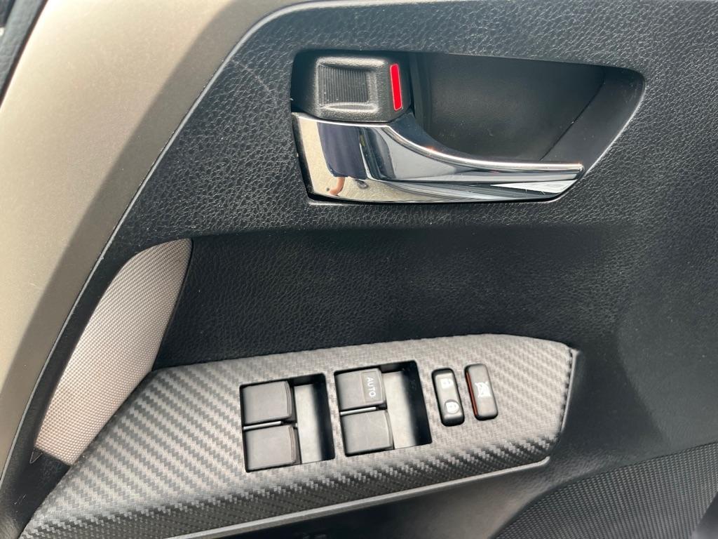 Toyota RAV4  2015