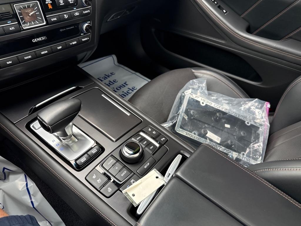 Genesis G80  2020