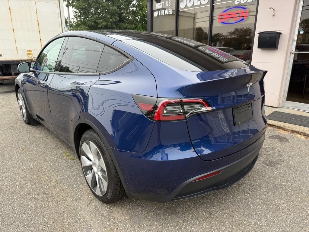 Tesla Model Y  2023