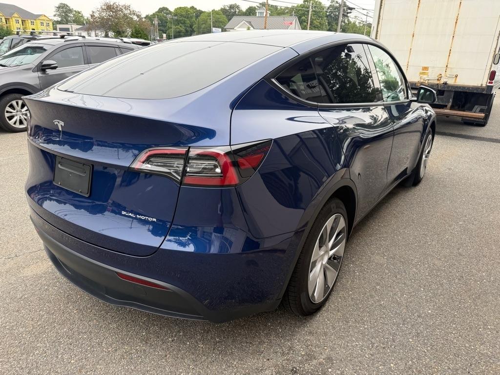 Tesla Model Y  2023