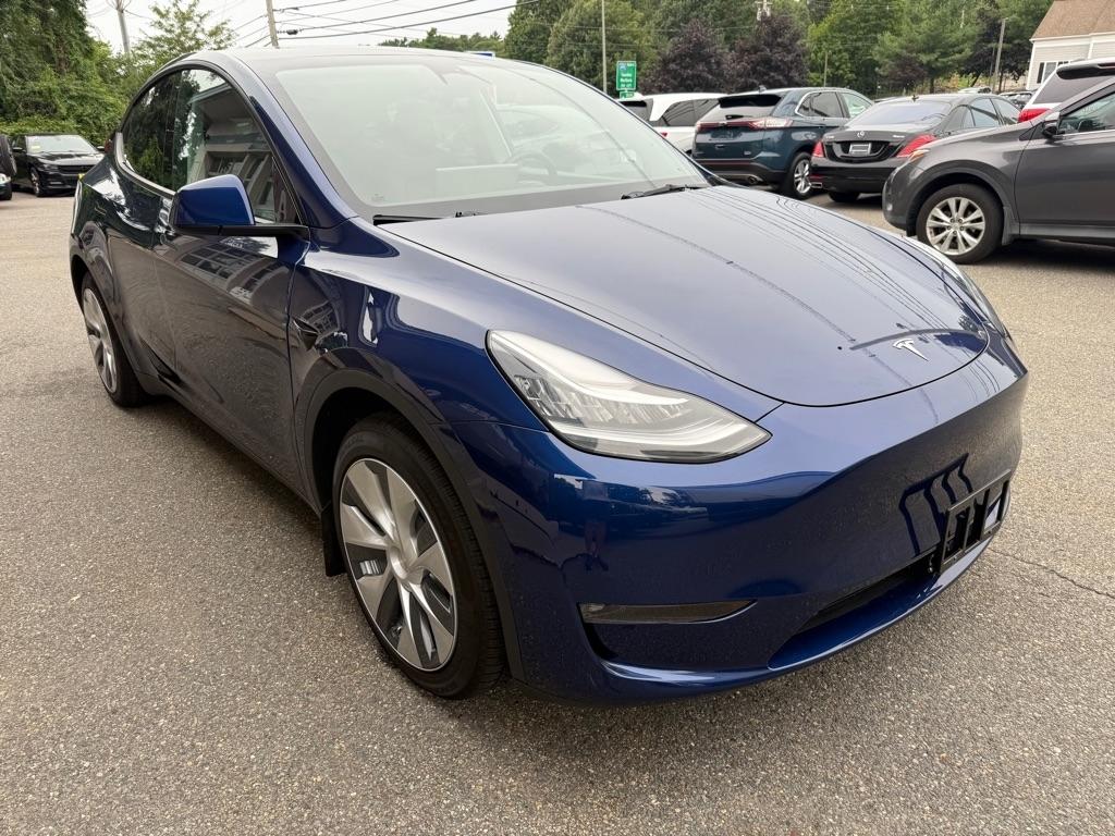 Tesla Model Y  2023