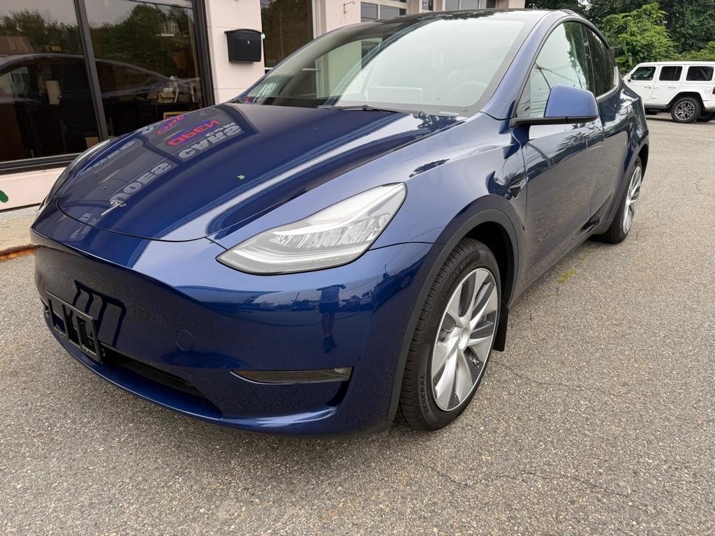 Tesla Model Y  2023