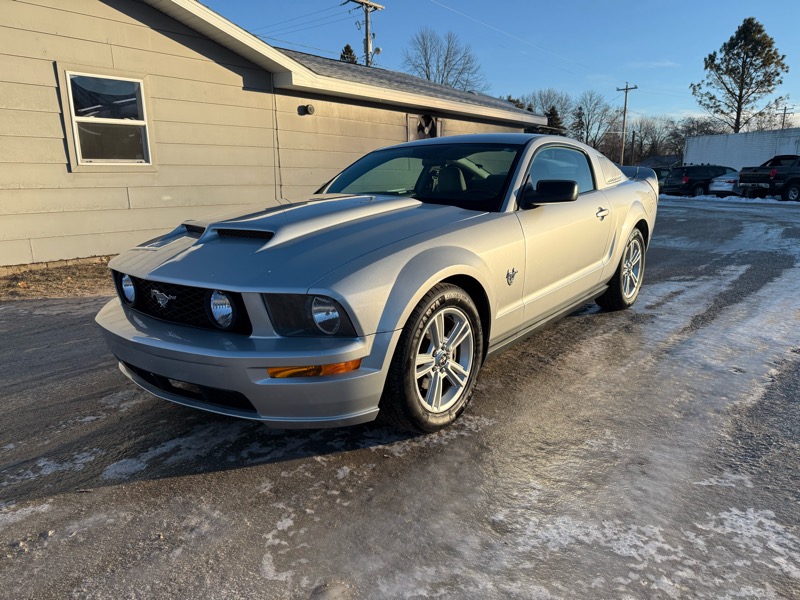 2009 Ford Mustang V6 Coupe