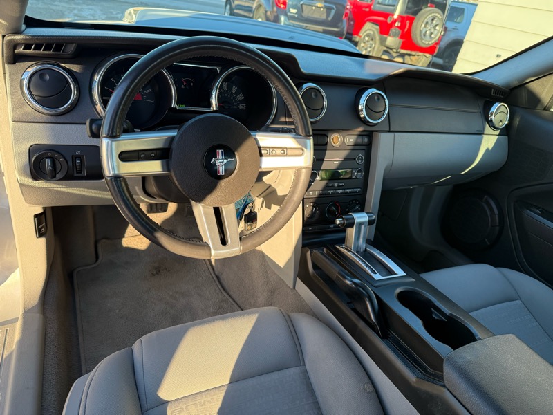 Ford Mustang V6 Coupe 2009