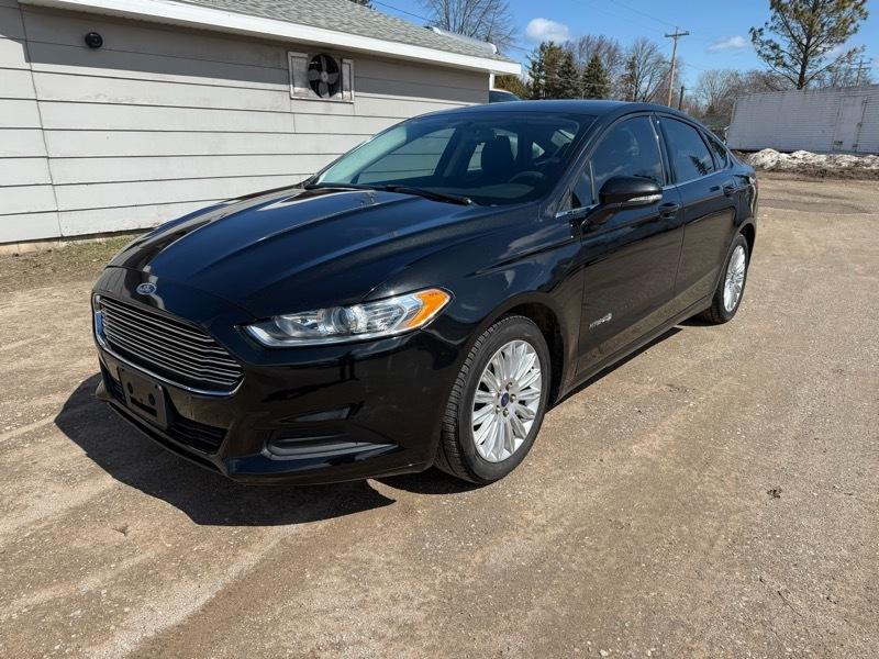 Ford Fusion Hybrid SE 2014