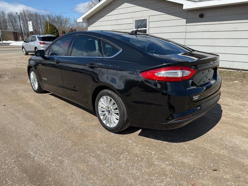 Ford Fusion Hybrid SE 2014