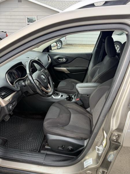 Jeep Cherokee Latitude 4WD 2017
