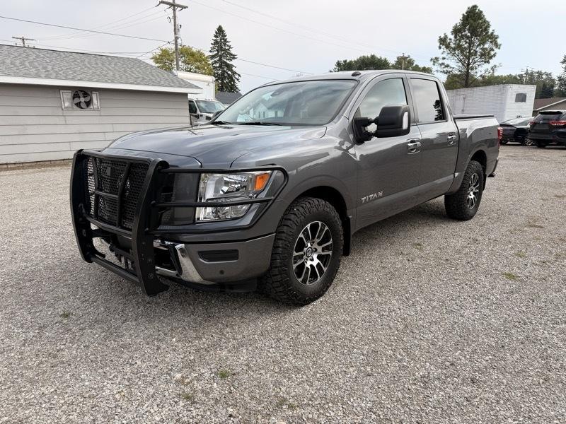 Nissan Titan 4x4 Crew Cab SV 2021