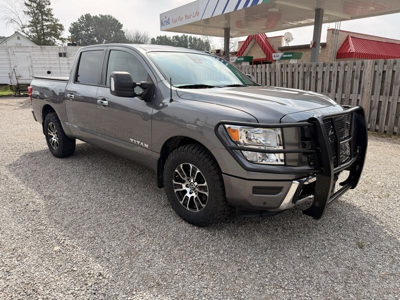 Nissan Titan 4x4 Crew Cab SV 2021