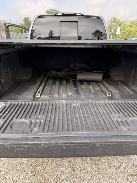 Nissan Titan 4x4 Crew Cab SV 2021
