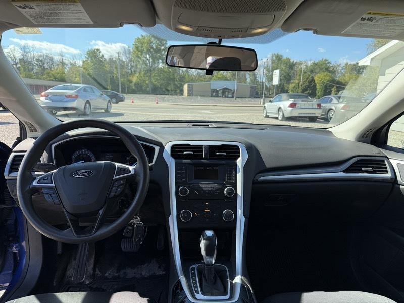 Ford Fusion SE 2013